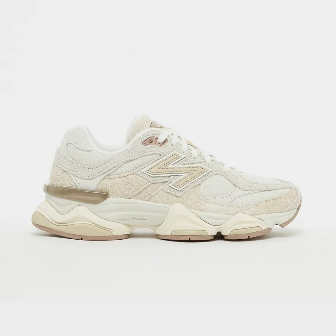 Velora Sneakers