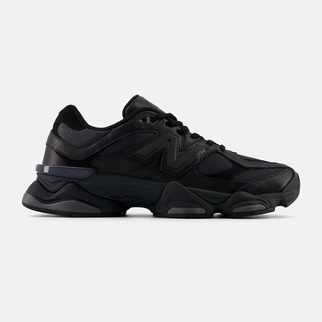 Velora Sneakers